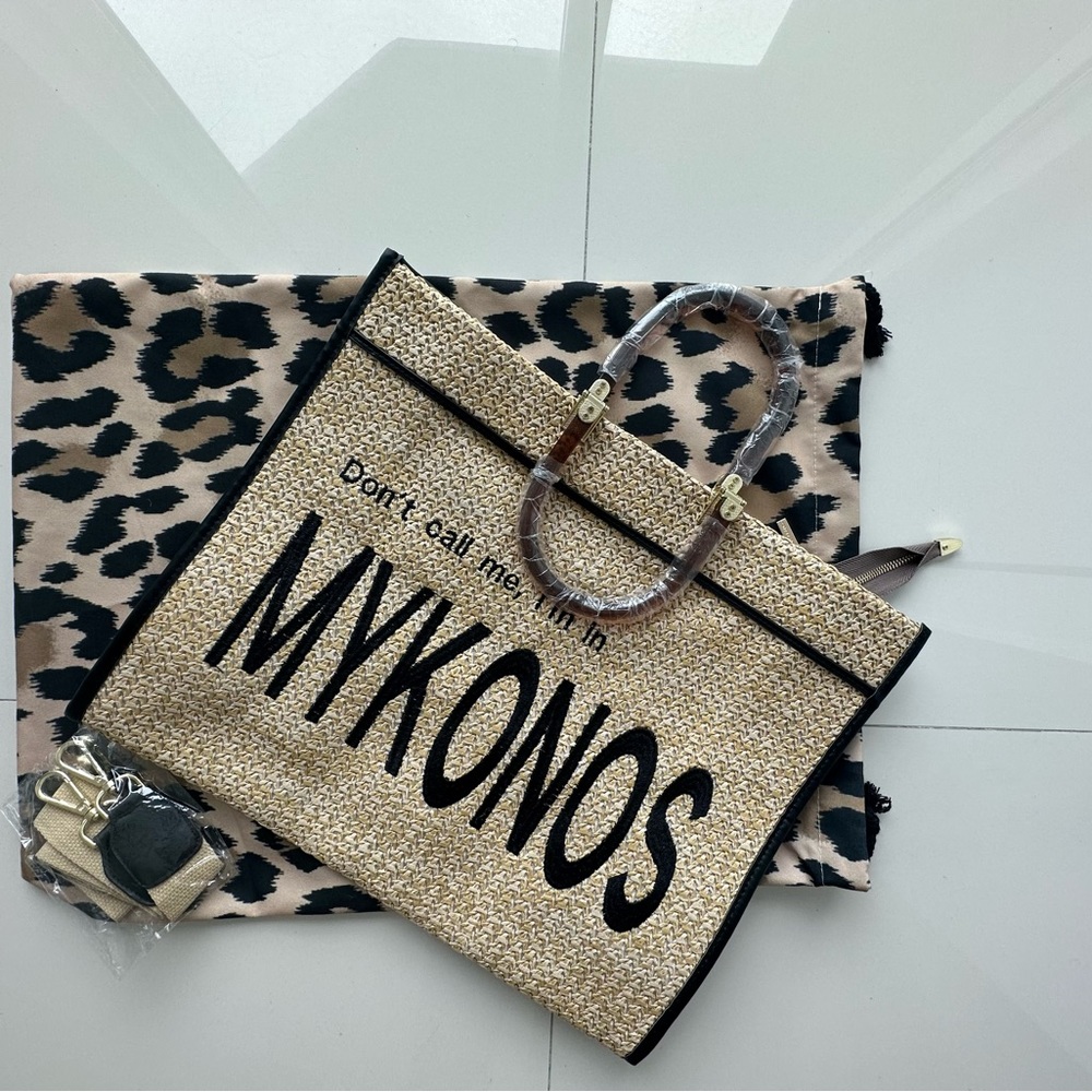 Bronx and Banco raffia bag